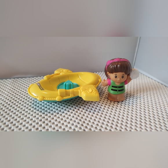 Fisher Price Little People Makin' Waves 2014 Girl Boat/Kayak - Picture 1 of 4